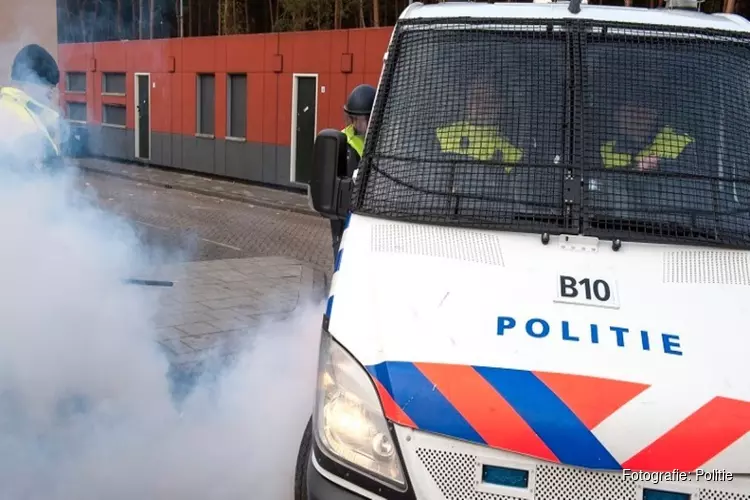 Politie houdt verdachte aan voor opruiing en bedreiging van politiemensen