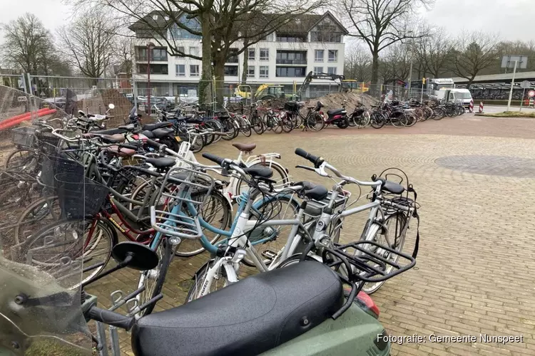 Geen fietsen meer op stationsplein, alleen in NS-fietsenstalling