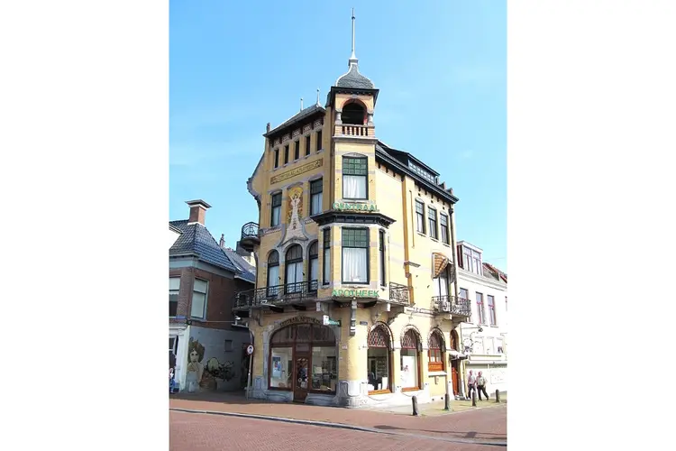 Lezing over Jugendstil in de architectuur door kunsthistoricus Geraart Westerink in Museum Elburg