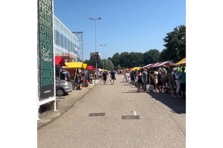 Bezoek de grootste openlucht snuffelmarkt van Gelderland!